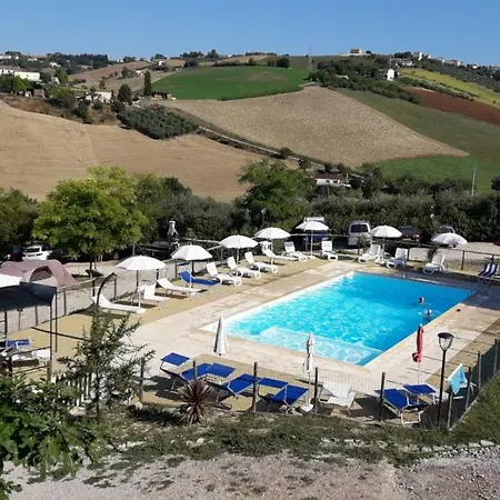 Glamping Luxe Tent Op Boerencamping Tramonto Rosso Fermo